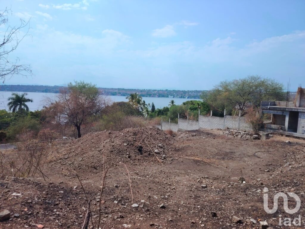 Terreno comercial en Venta Tequesquitengo Morelos