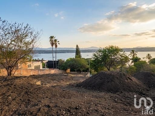 Terreno comercial en Venta Tequesquitengo Morelos