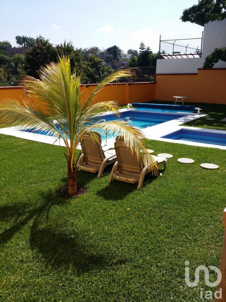 CUARTO EN RENTA EN LAS AGUILAS