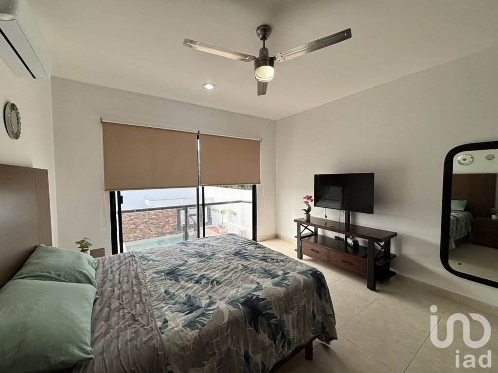MODERNA CASA EN RENTA EN CHICHI SUAREZ, YUCATAN
