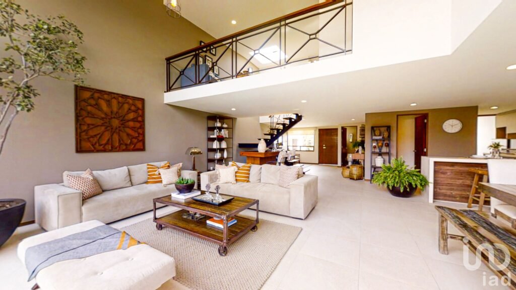 Casa de lujo en Calimaya | Jardín Amplio + Amenidades | A 15 min de Metepec | Modelo Málaga