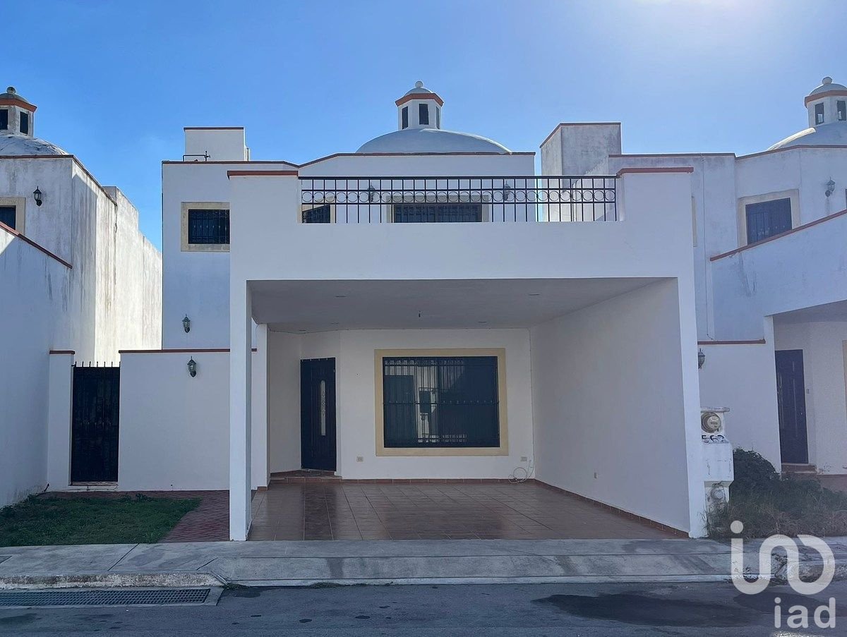 AMPLIA CASA EN RENTA GRAN SANTA FE NORTE, YUCATAN AMPLIA CASA EN RENTA GRAN SANTA FE NORTE, YUCATAN