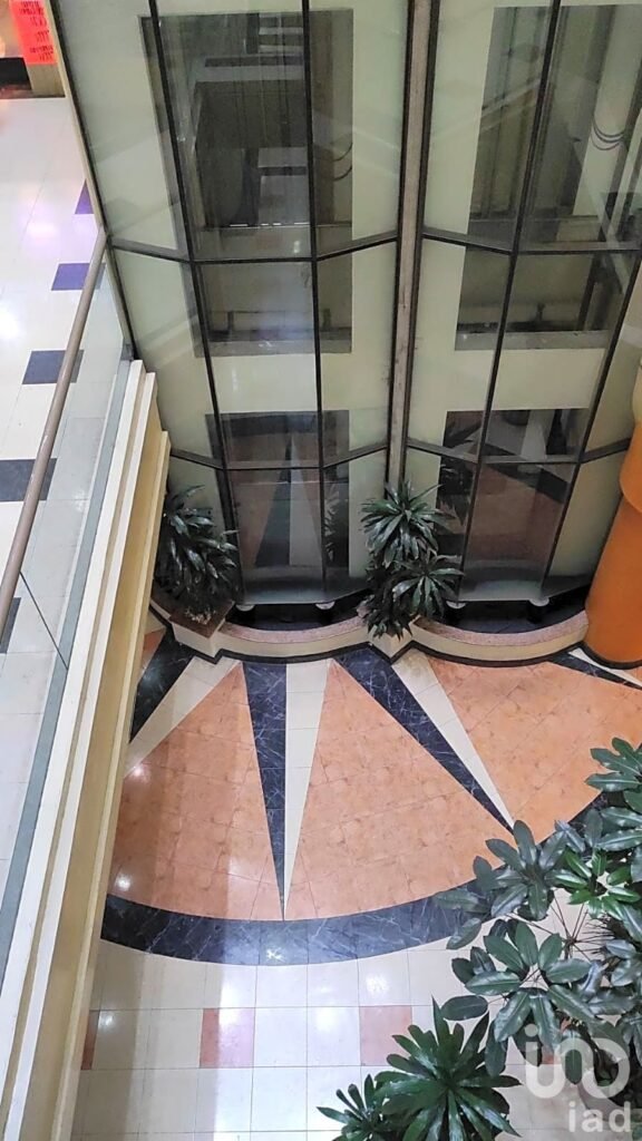 Renta de local comercial en insurgentes sur.