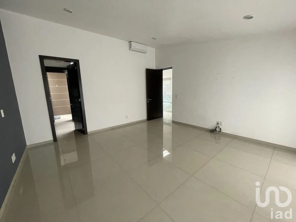 Casa en Venta en Coto Arboledas Valle Real, Zapopan, Jalisco