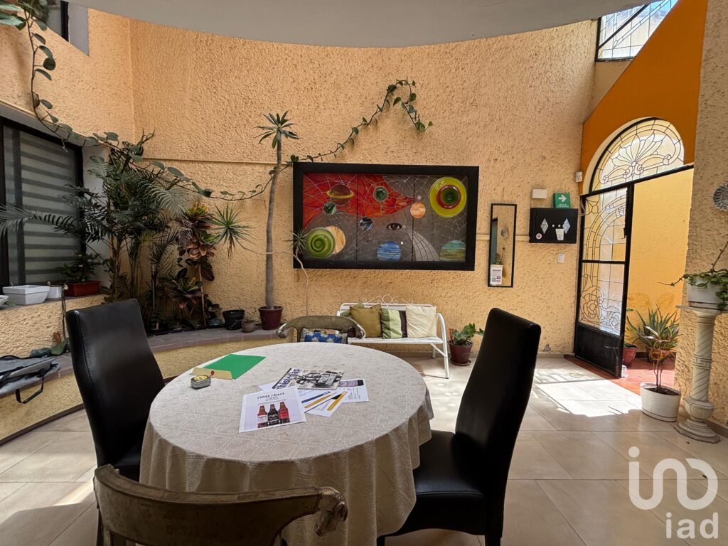 Habitación céntrica con amenidades en renta - Centro histórico