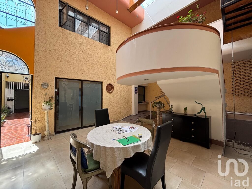 Habitación céntrica con amenidades en renta - Centro histórico