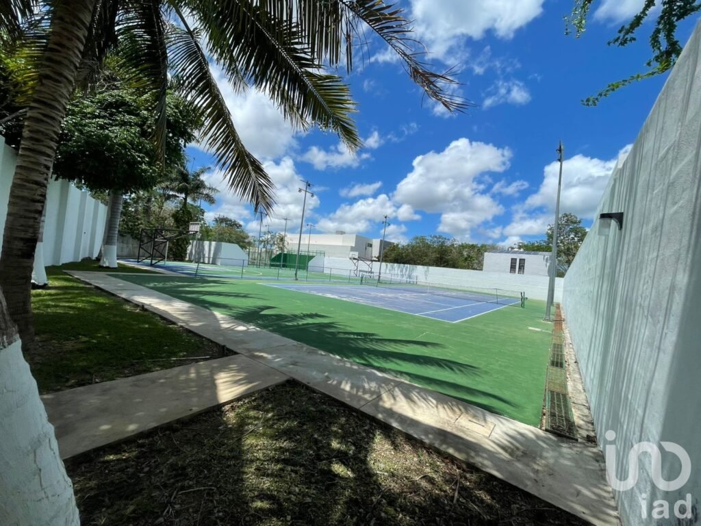 AMPLIO TERRENO EN PRIVADA CHAAC, CHABLEKAL, MERIDA