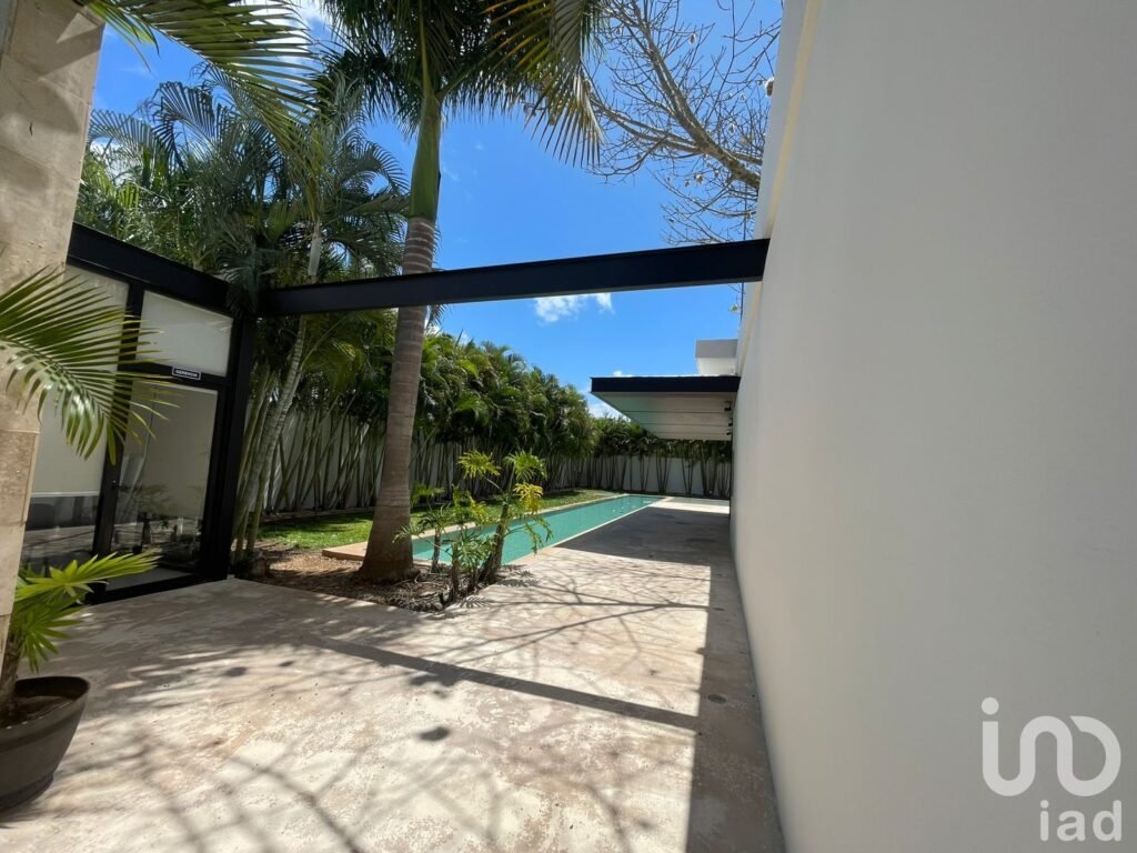 AMPLIO TERRENO EN PRIVADA CHAAC, CHABLEKAL, MERIDA