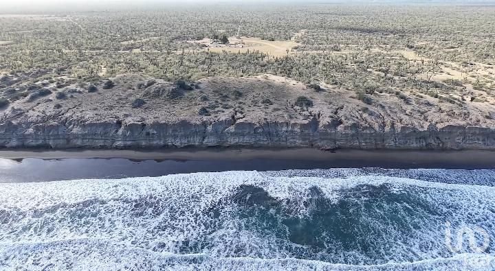 Terreno frente a playa El Quelele, La Paz, B.C.S.