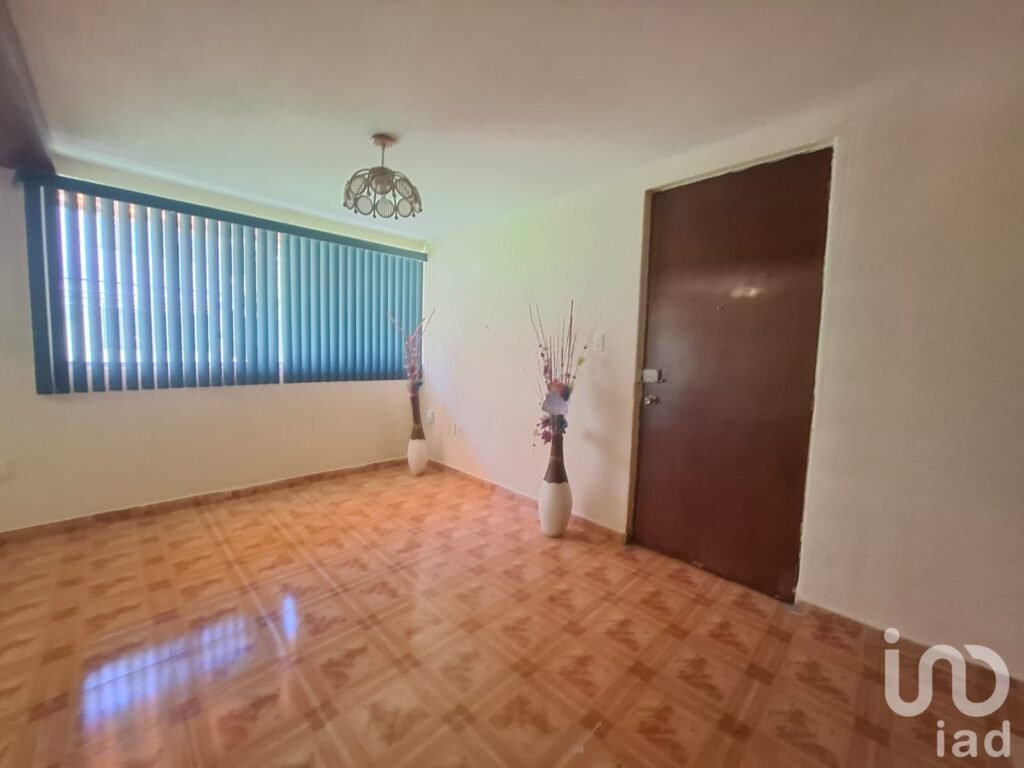 DEPARTAMENTO AMPLIO EN RENTA COACALCO DE BERRIOZABAL