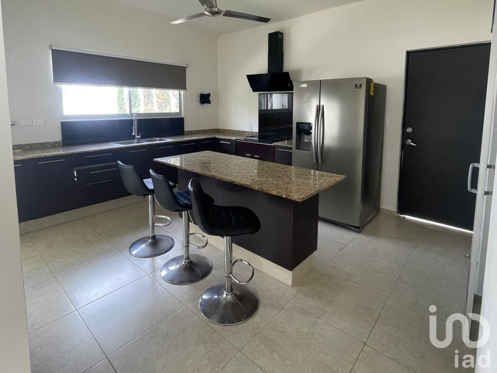 HERMOSA CASA EN VENTA SALOMEA PRIVADA, CHOLUL, MERIDA