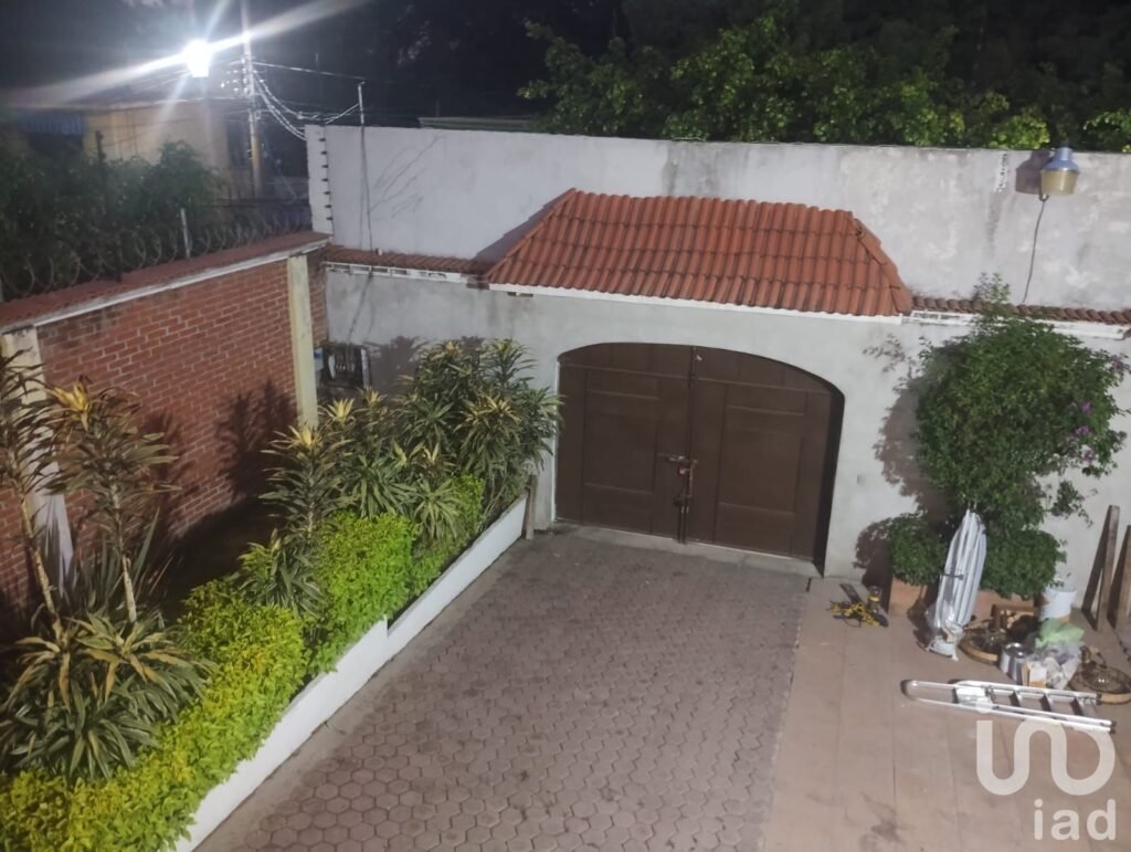 CUERNAVACA CASA FRACCIONAMIENTO BURGOS