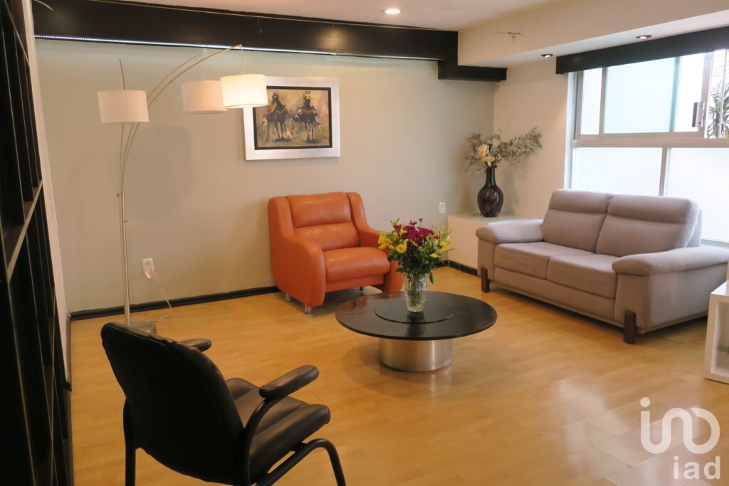 Renta piso para consultorios, farmacia o laboratorio, Ciudad Satélite, Naucalpan de Juárez