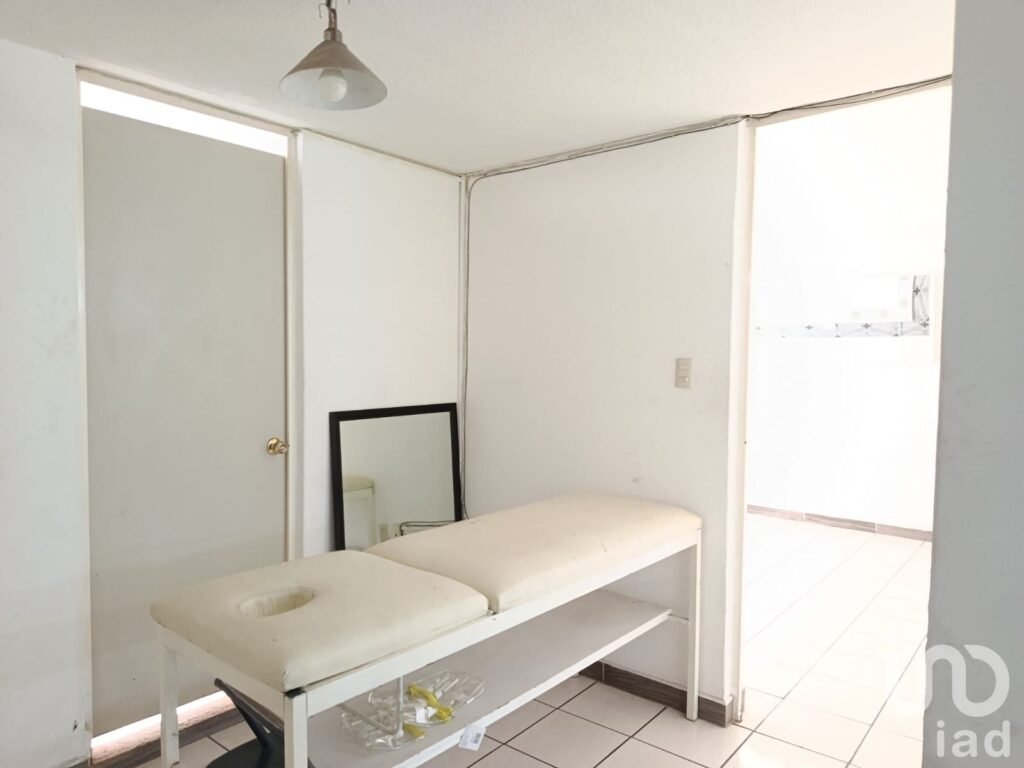 Locales comerciales en renta sobre Blvd. García de León – Excelente ubicación