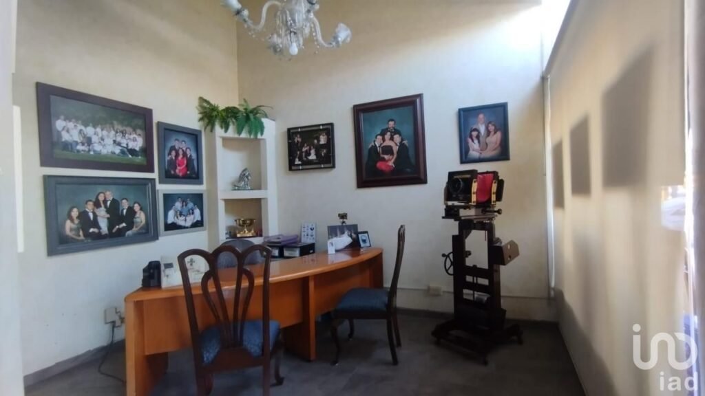 Se renta LOCAL en Av. Revolución