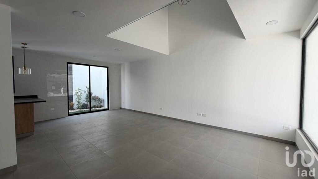 CASA NUEVE EN BELLO ORIZONTE