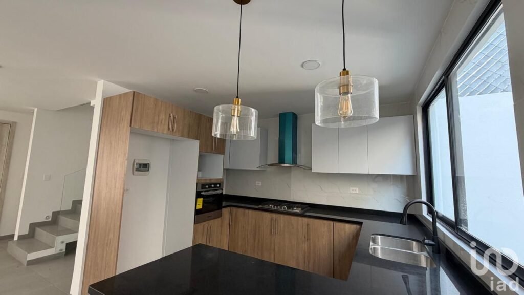 CASA NUEVE EN BELLO ORIZONTE