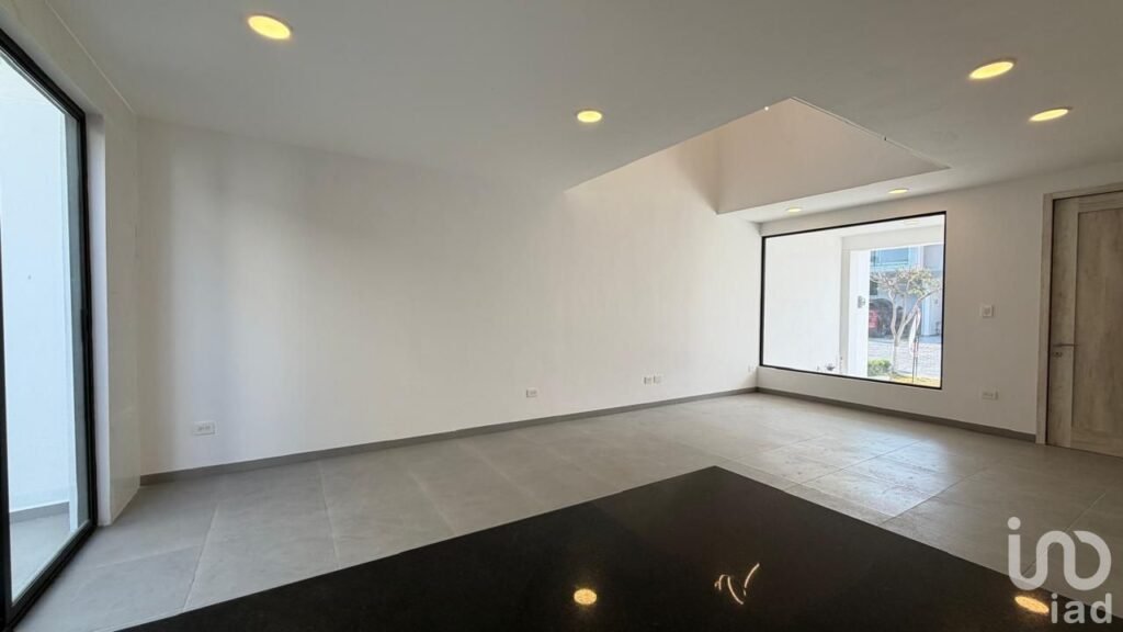 CASA NUEVE EN BELLO ORIZONTE