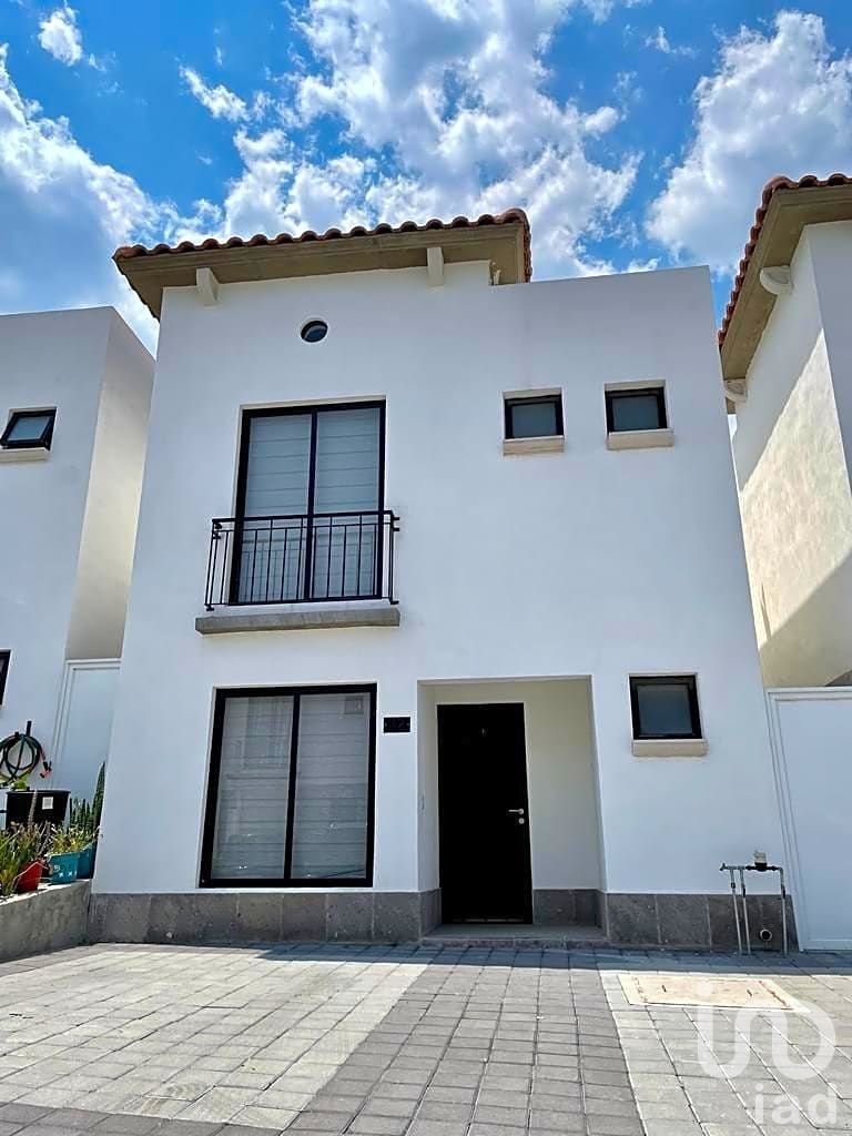 CASA EN RENTA LA ARBOLEDA SAN ISIDRO JURIQUILLA QUERETARO