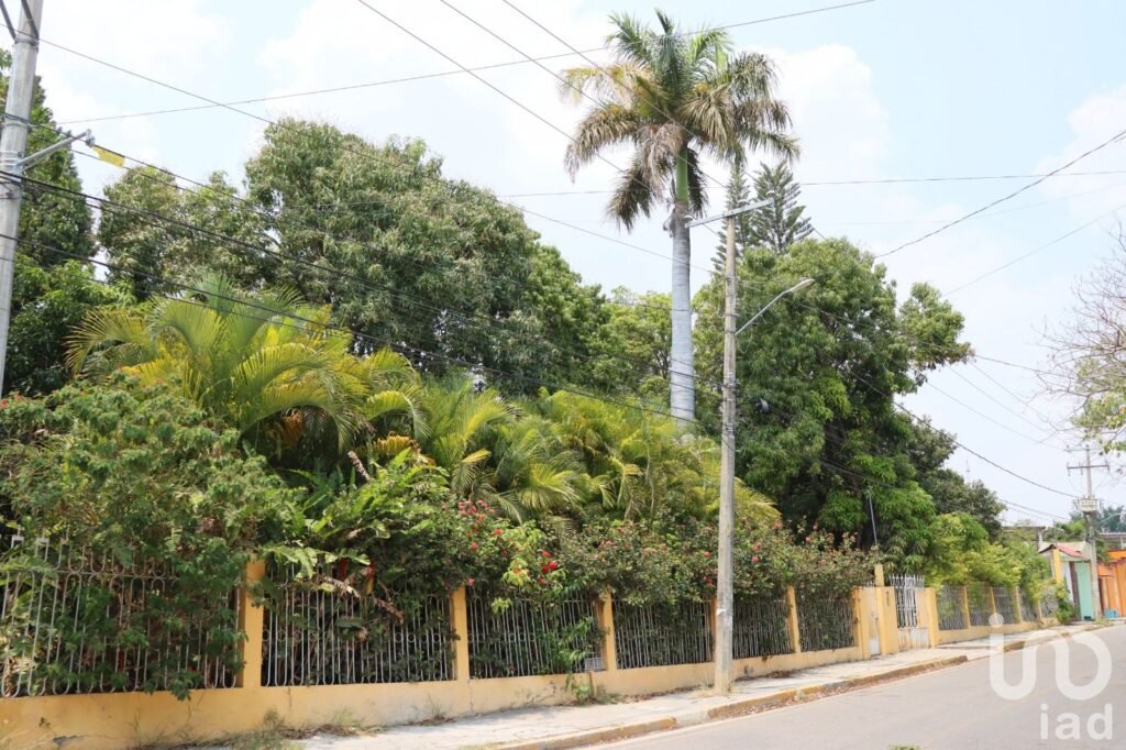 VENDO 2,188 m2 CON 45 METROS DE FRENTE SOBRE AVENIDA CHIAPAS, PLAN DE AYALA