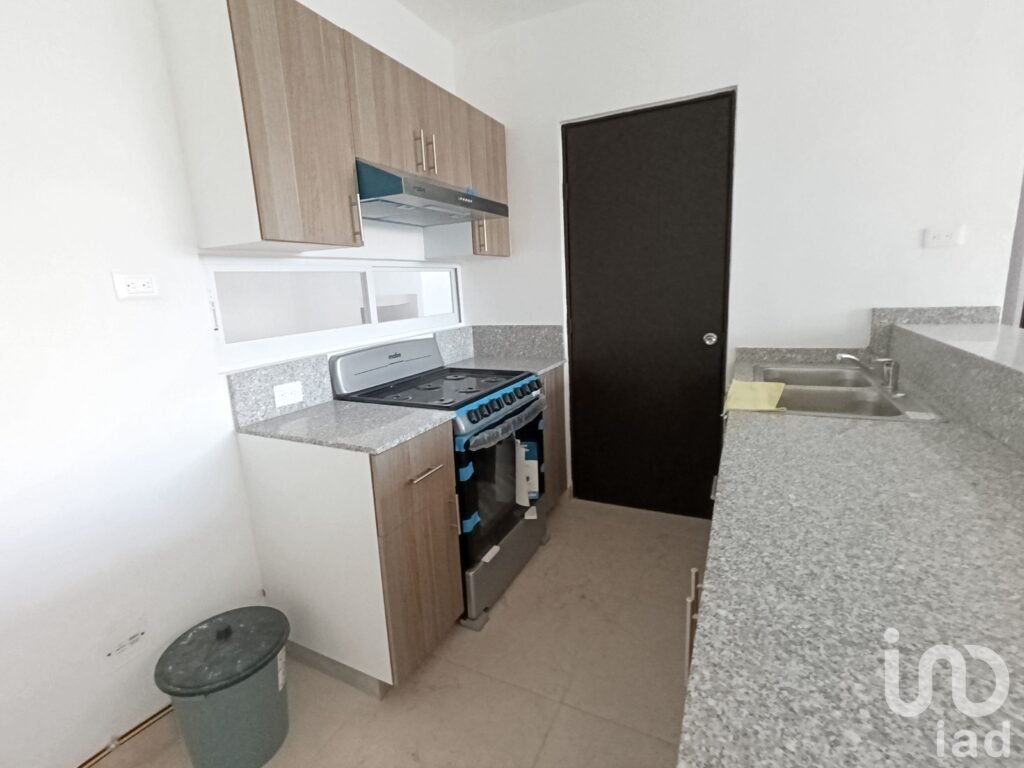 DEPARTAMENTO EN RENTA SIN MUEBLES, CANCUN Q.ROO, CP. 77535