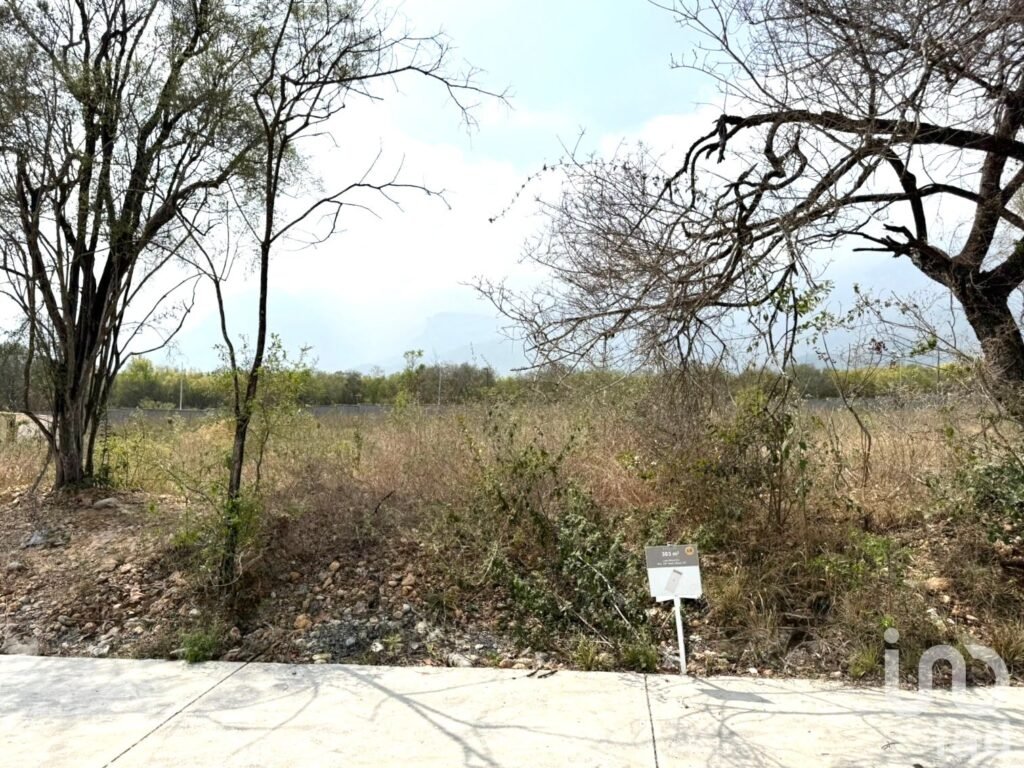 Venta terreno / lote residencial, Zona El Barrial