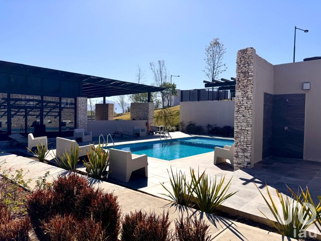 Venta terreno / lote residencial, Zona El Barrial