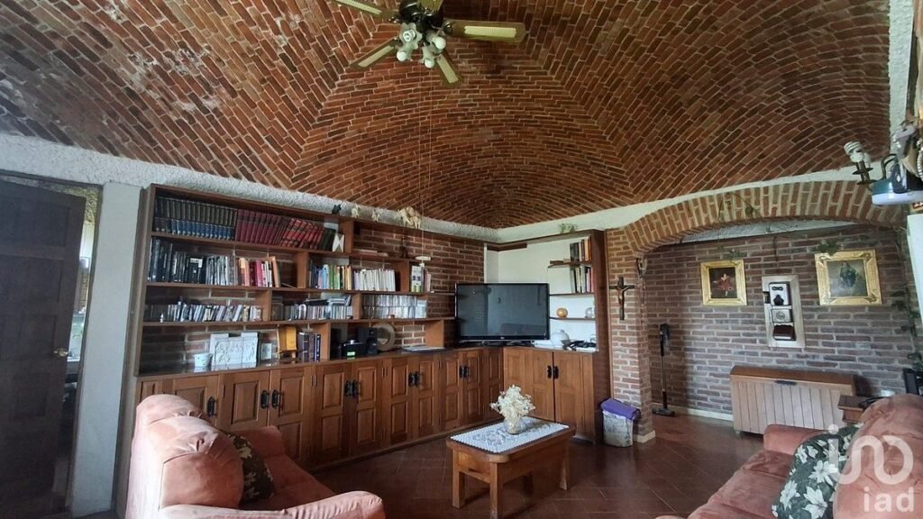 Casa en Renta con Local Comercial en Arquitos Querétaro