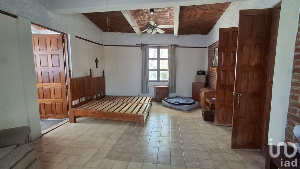 Casa en Renta con Local Comercial en Arquitos Querétaro