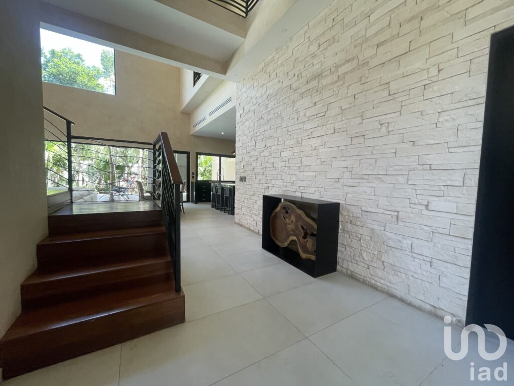 Casa en Venta en Tulum | 4 Recámaras Funcionales, Alberca, 750 m2 Terreno cerca Zona Hotelera