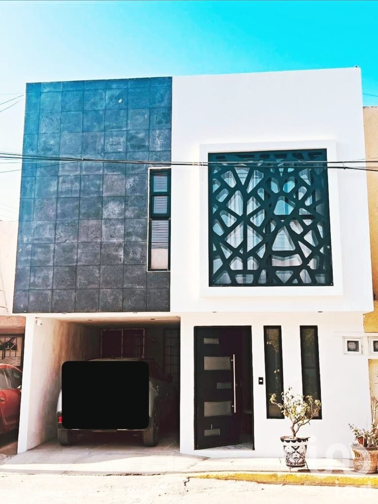 VENTA DE CASA EN CUAUTLANCINGO MODERNA Y FUNCIONAL