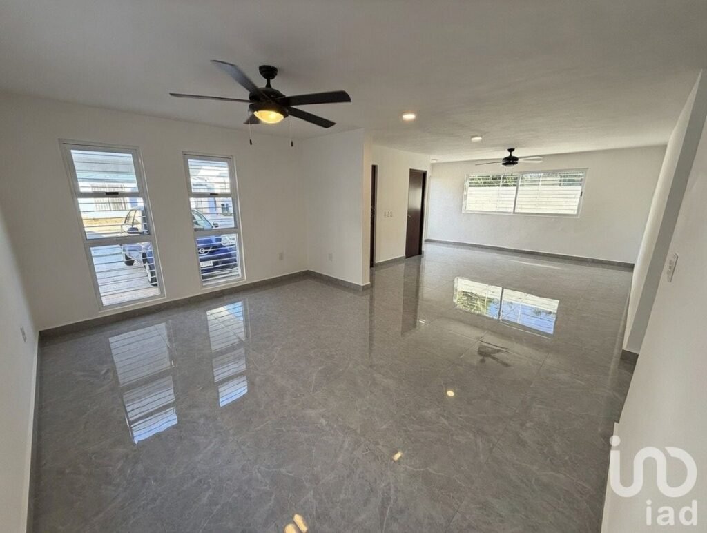 Casa de una planta en Vista Alegre Norte con amplio terreno y excelente ubicación