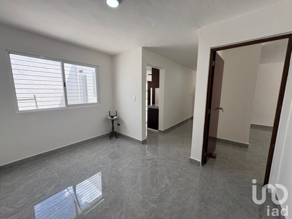 Casa de una planta en Vista Alegre Norte con amplio terreno y excelente ubicación