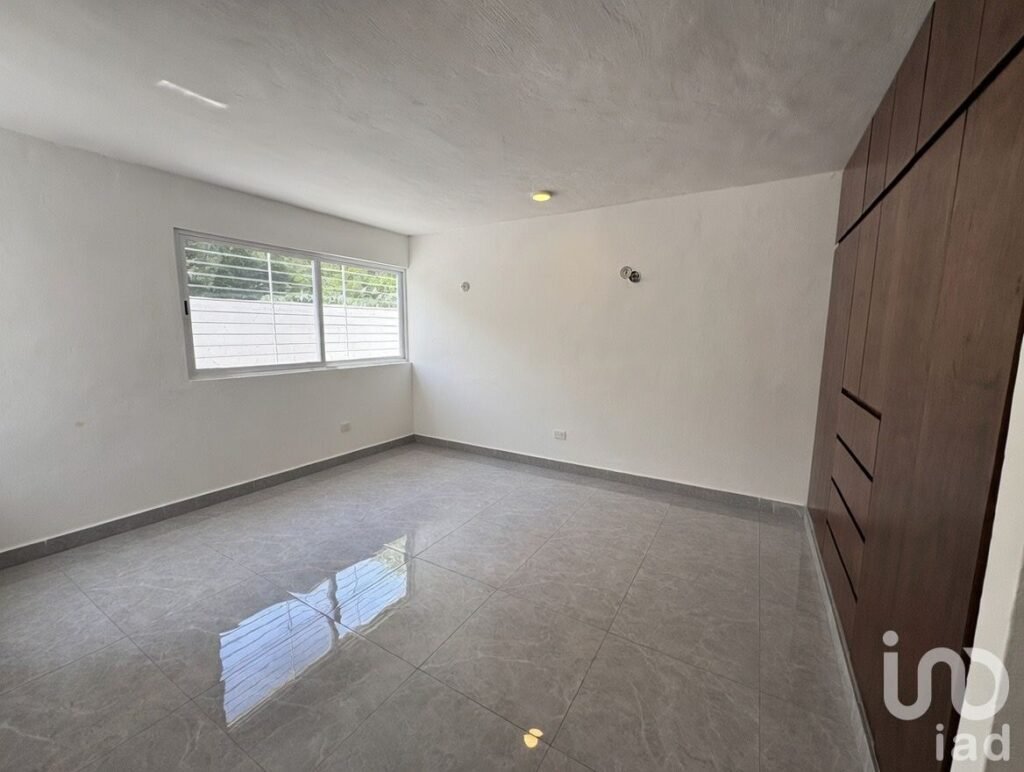 Casa de una planta en Vista Alegre Norte con amplio terreno y excelente ubicación