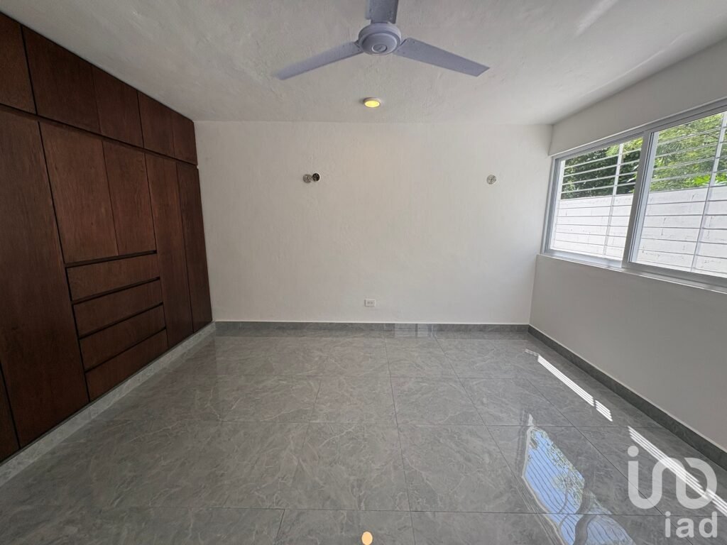 Casa de una planta en Vista Alegre Norte con amplio terreno y excelente ubicación