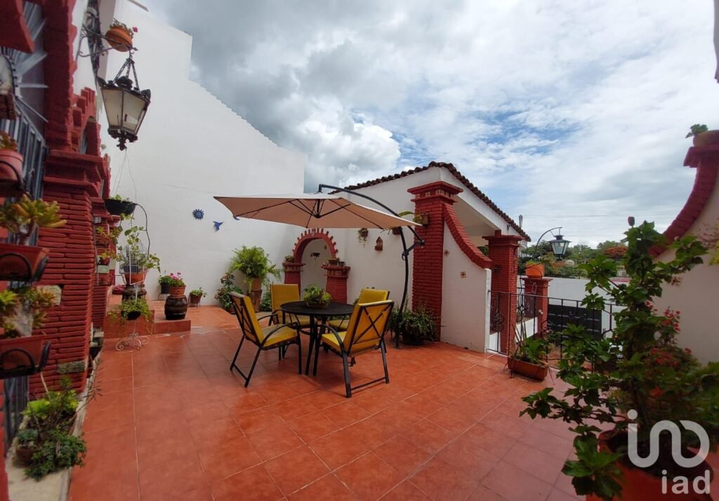 AMPLIA CASA EN RENTA EN EL CENTRO HISTORICO DE OAXACA.