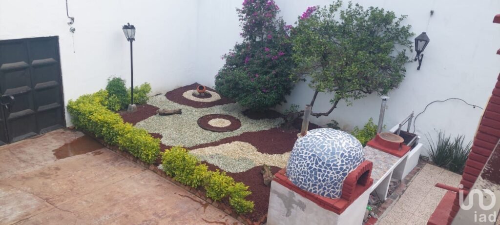 AMPLIA CASA EN RENTA EN EL CENTRO HISTORICO DE OAXACA.