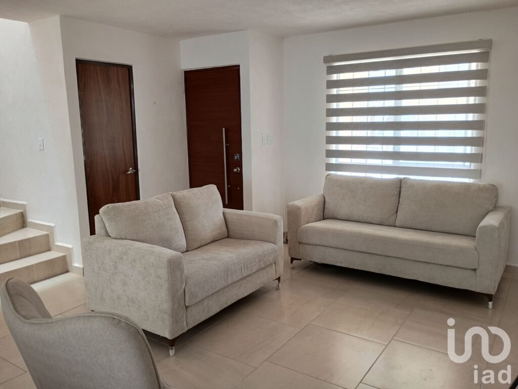 CASA EN RENTA AMUEBLADA EN LUCERNA AGUASCALIENTES SUR