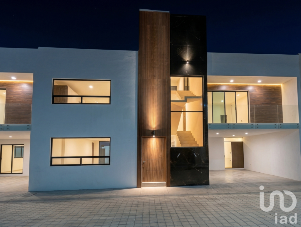 Casa en San Andrés Cholula | 4 Rec | Frente a Alberca