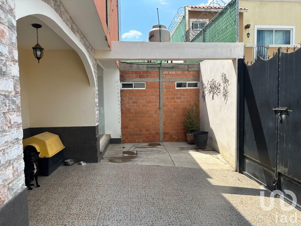 HERMOSA CASA EN VENTA EN COLONIAL SANTA FE, PACHUCA, HIDALGO