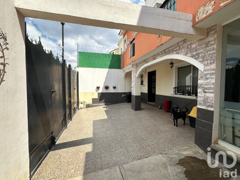 HERMOSA CASA EN VENTA EN COLONIAL SANTA FE, PACHUCA, HIDALGO