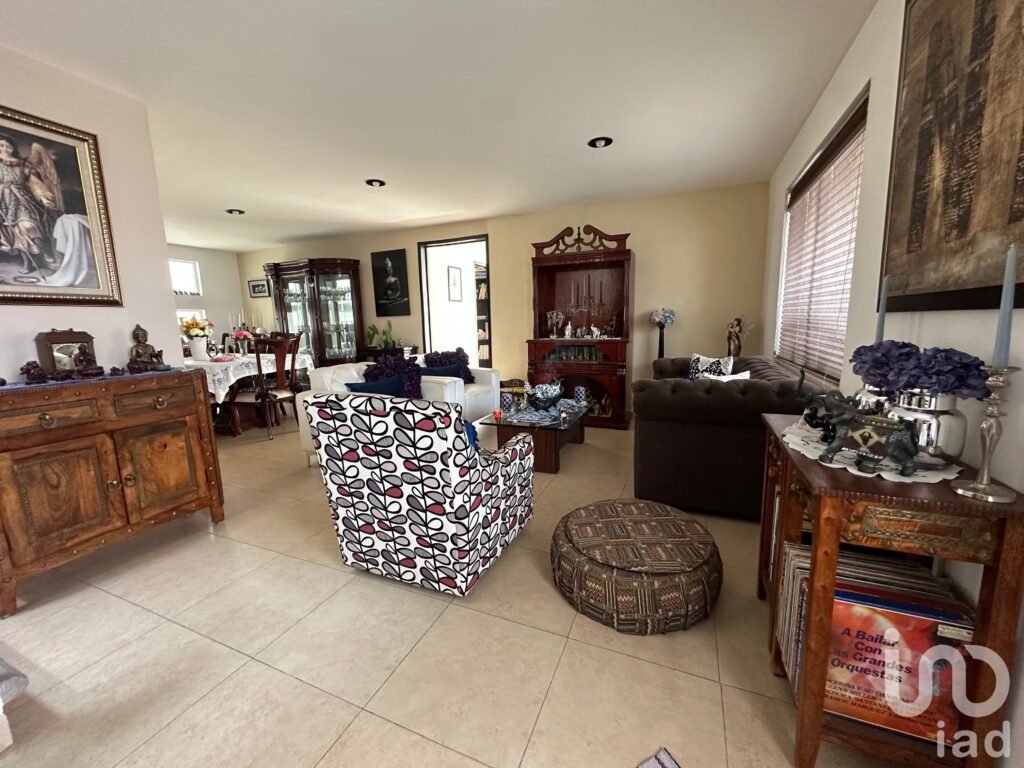 HERMOSA CASA EN VENTA EN COLONIAL SANTA FE, PACHUCA, HIDALGO