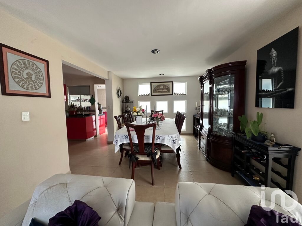 HERMOSA CASA EN VENTA EN COLONIAL SANTA FE, PACHUCA, HIDALGO