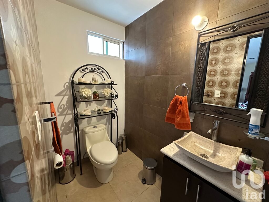 HERMOSA CASA EN VENTA EN COLONIAL SANTA FE, PACHUCA, HIDALGO