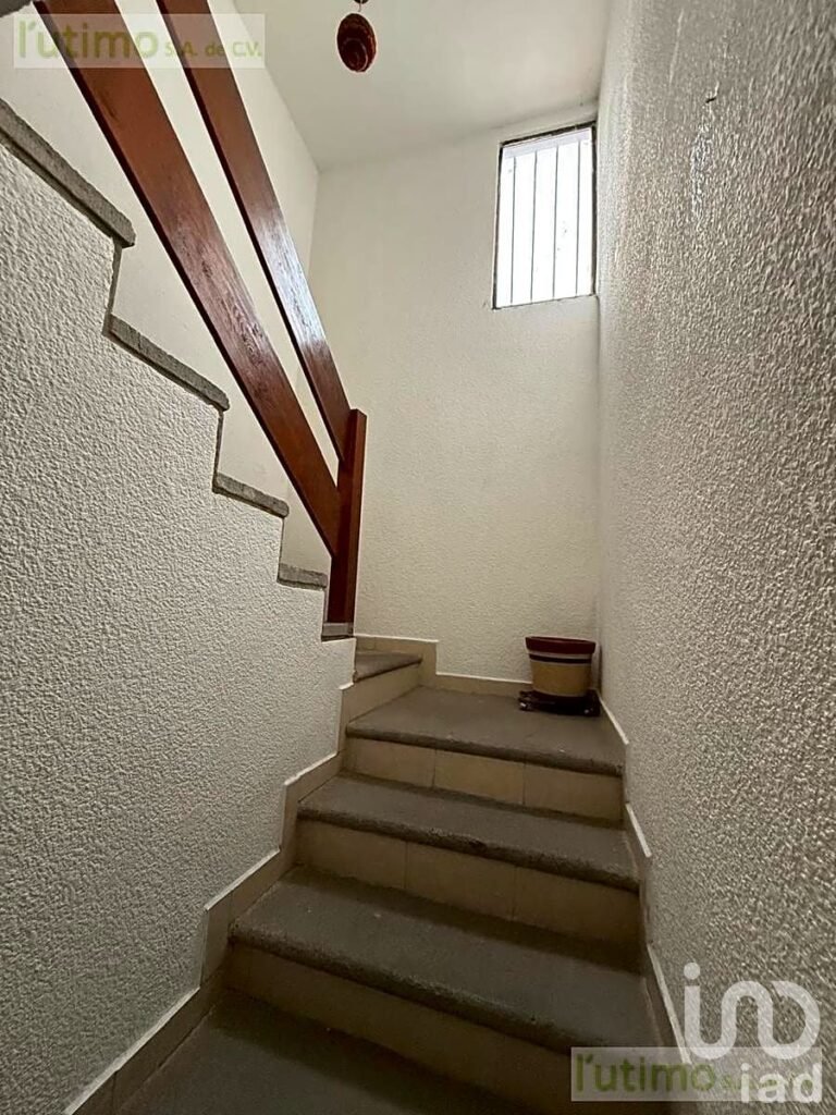 CASA CON ALBERCA EN CONDOMINIO EN JIUTEPEC, MORELOS