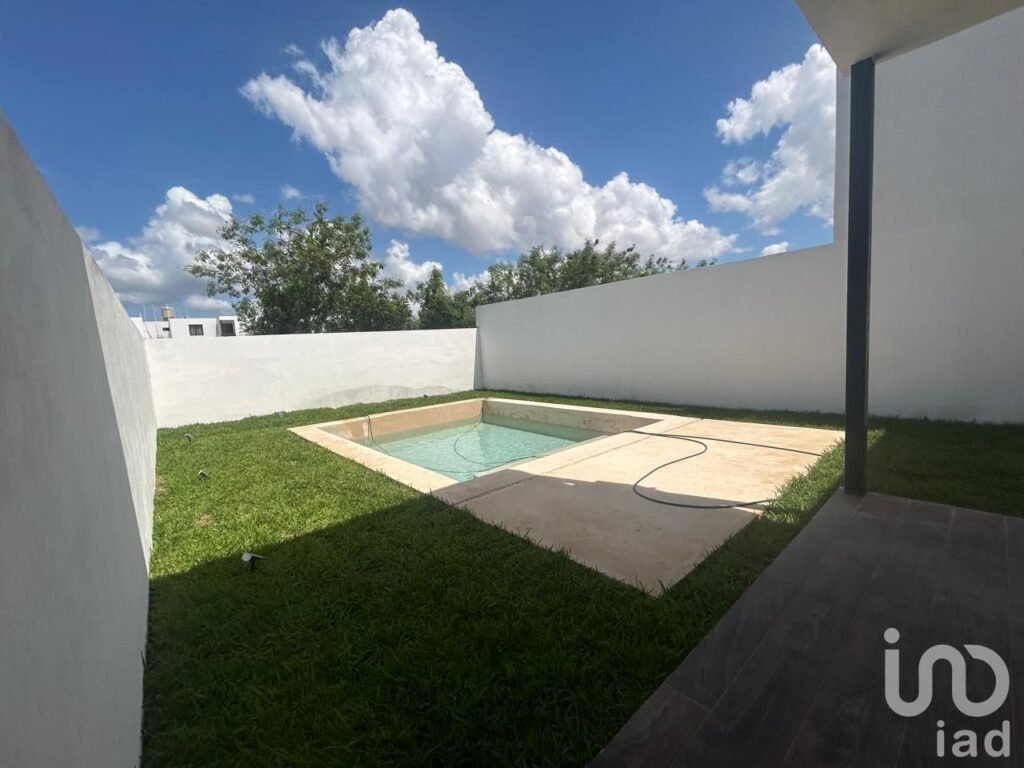 Casa Nueva en Venta Dzitya con Paneles Solares y Piscina