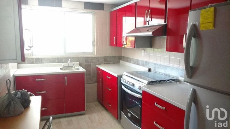 CASA CON ALBERCA EN RANCHO CORTES EN CUERNAVACA MORELOS