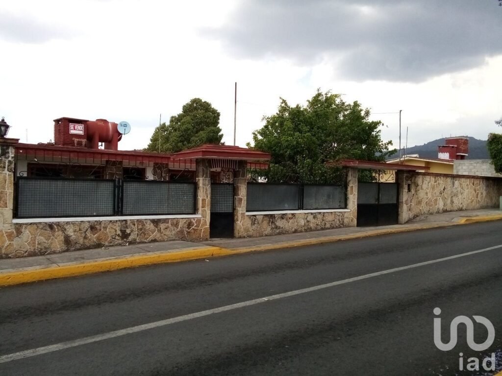 CASA EN VENTA EN IXTAPAN DE LA SAL IDEAL PARA INVERSIONISTAS