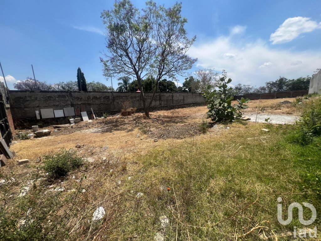 TERRENO en Cuernavaca plano 500 m2 en Fraccionamiento con vigilancia