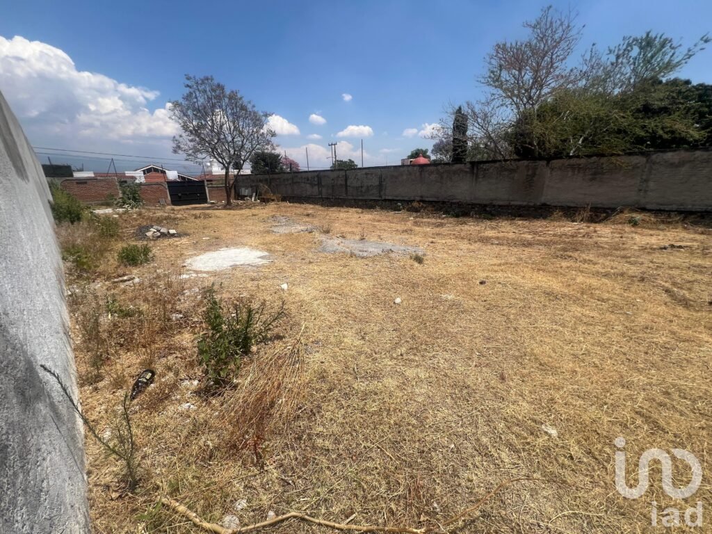 TERRENO en Cuernavaca plano 500 m2 en Fraccionamiento con vigilancia